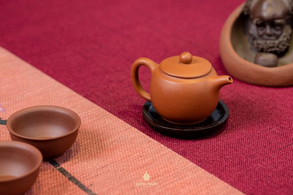 Dáng Ấm Giản Hồ