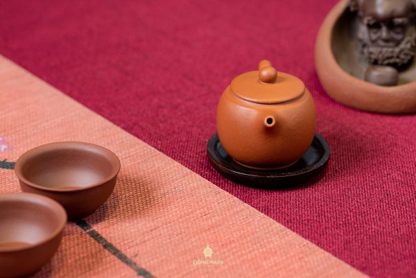 Dáng Ấm Giản Hồ
