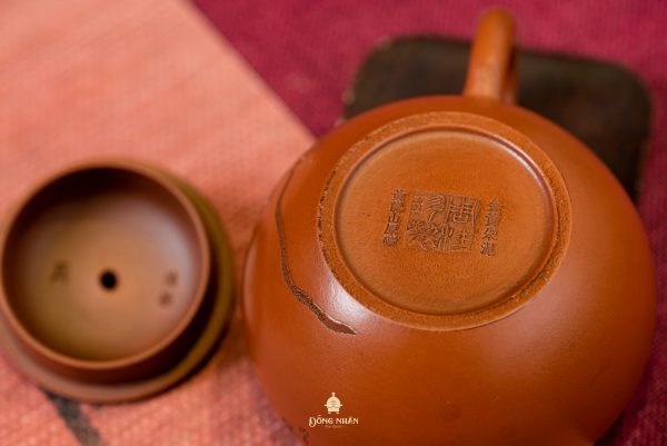 Dáng Ấm Cách Điệu