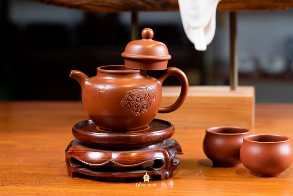 Dáng Ấm Chuyết Cầu