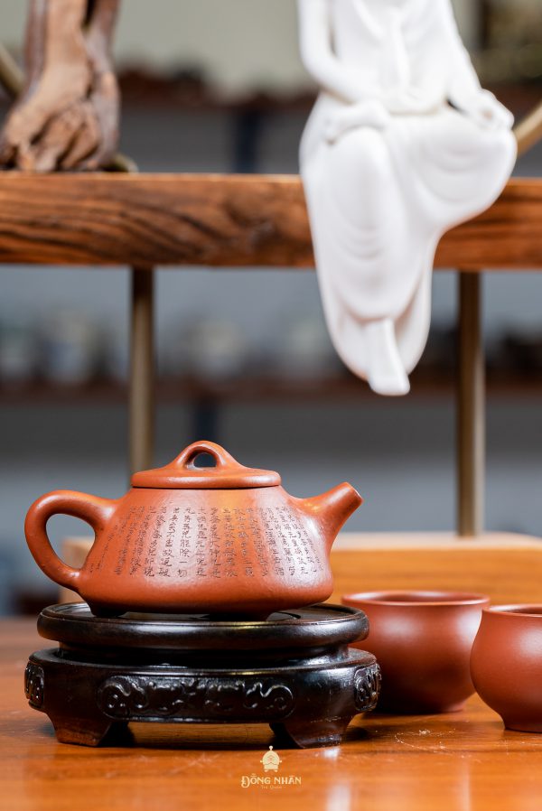 Dáng Ấm Thạch Biều