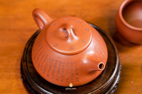 Dáng Ấm Thạch Biều