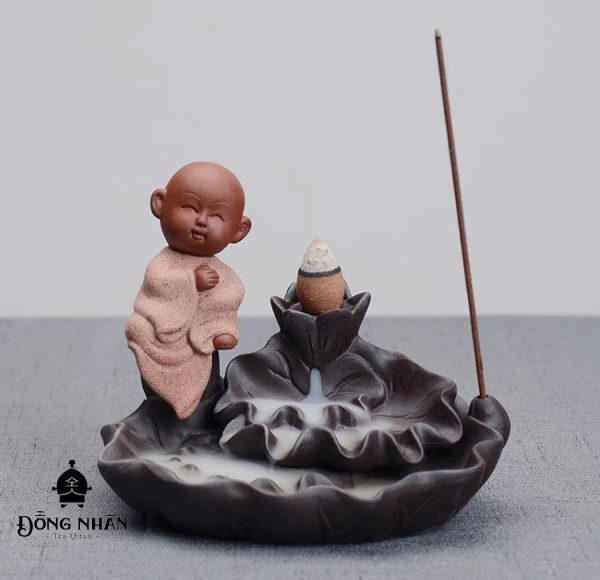 Xông Trầm Tiểu Đồng